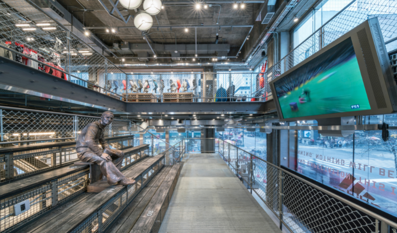 kradse videnskabelig rødme A Look Inside the Largest Adidas Store in the World, Designed by Gensler